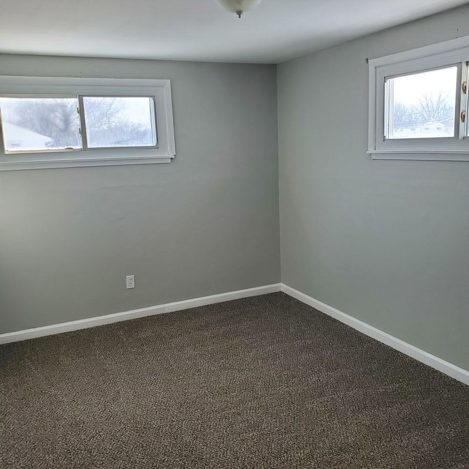 2844 Colorado Avenue - Photo 6 of 10