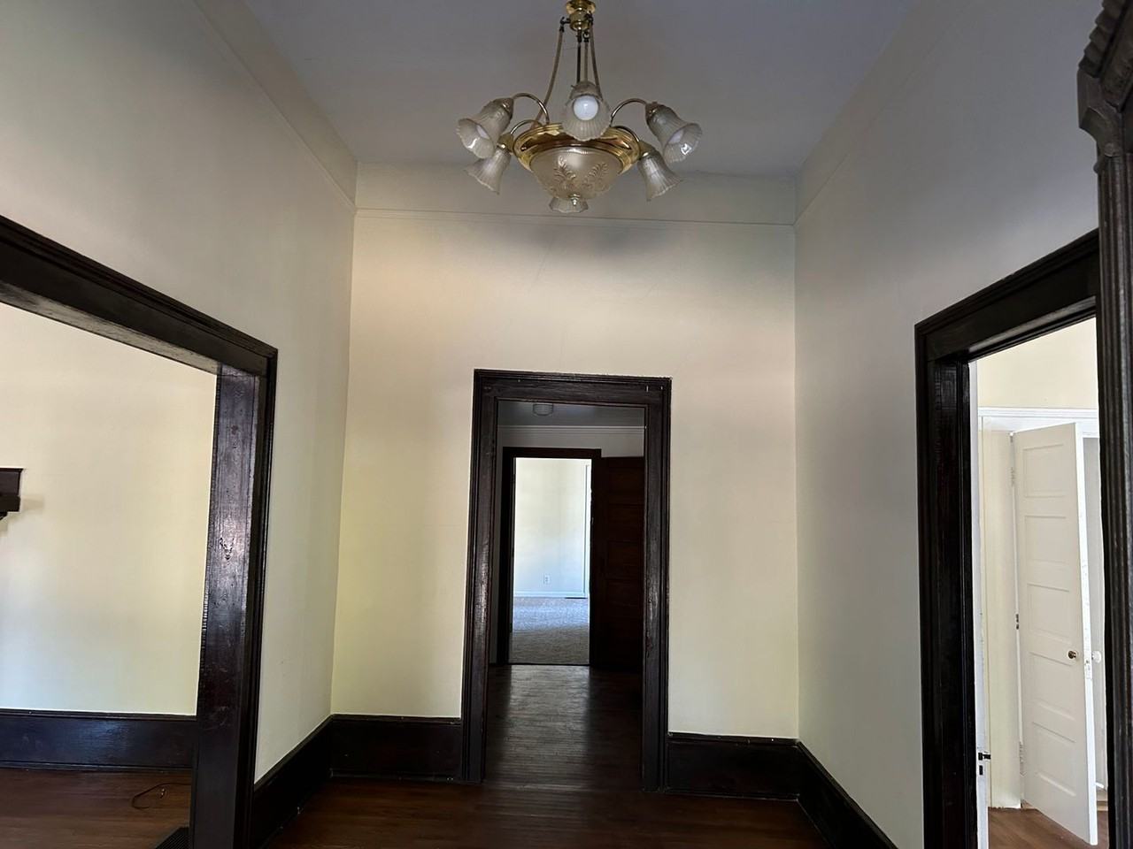 75 Leconte St - Photo 2 of 12