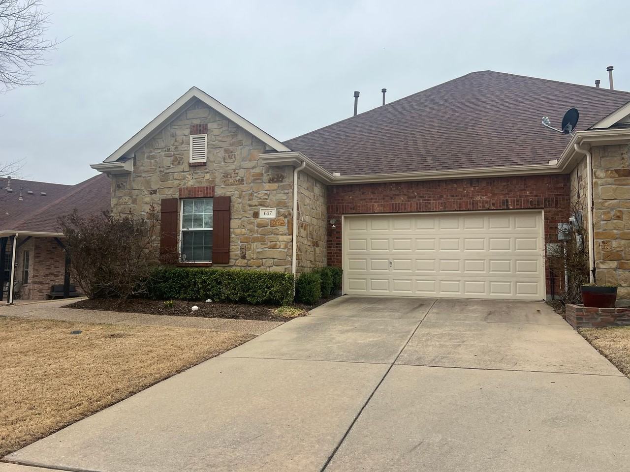 657 Scenic Ranch Cir - Photo 2 of 42