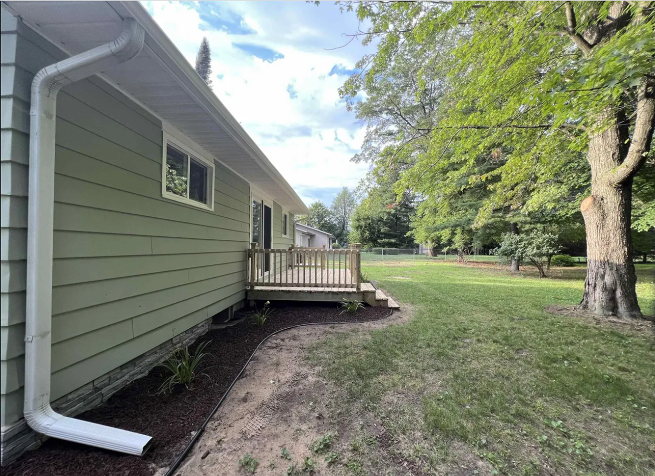 3124 Mcgill St - Photo 2 of 9