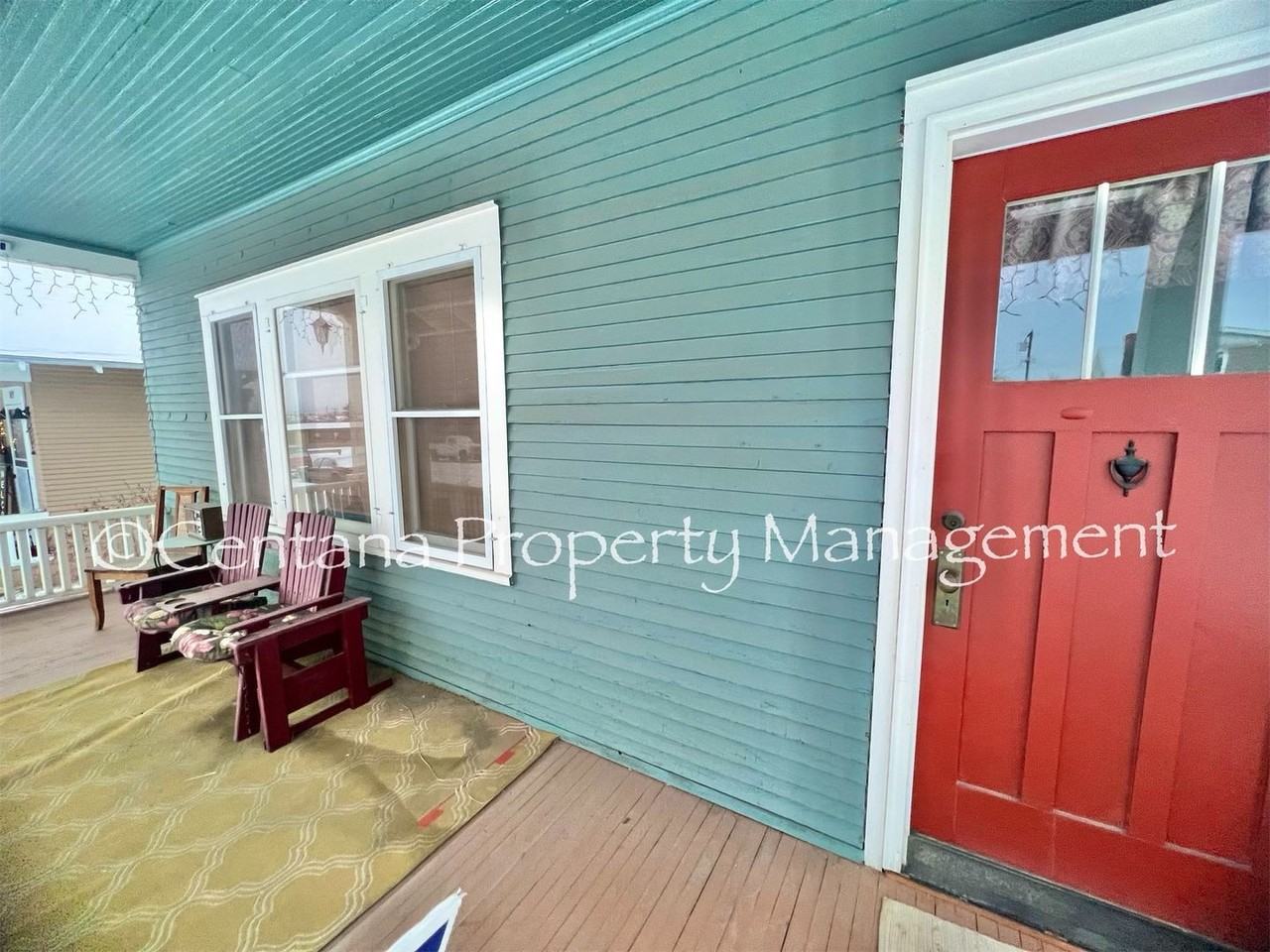 1037 Placer St - Photo 2 of 32