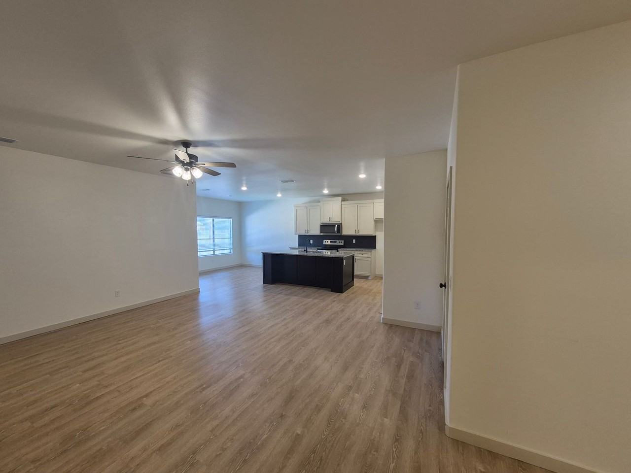 5520 120th St - Photo 2 of 23