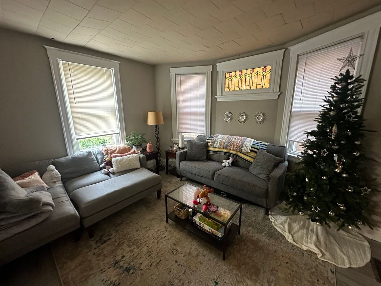 2364 Fairview Avenue - Photo 5 of 15