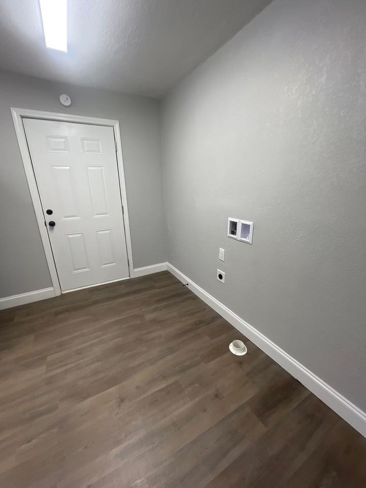 30 Parsonage St - Photo 2 of 26
