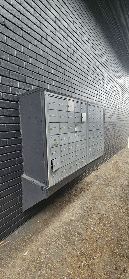 SILVERSPRING APARTMENTS - Photo 5 of 31