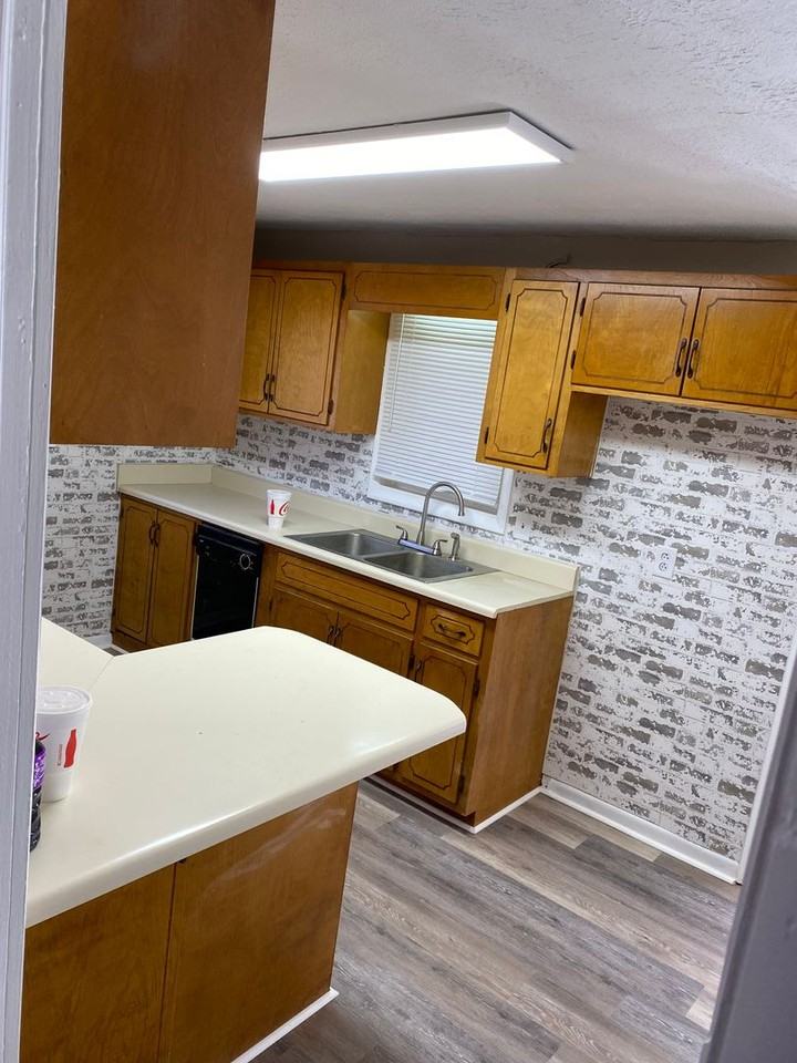 131 Belvue Ave - Photo 3 of 9