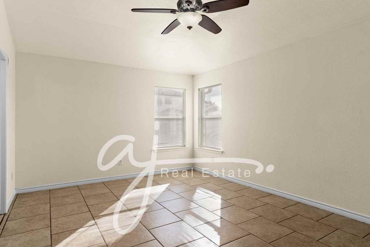 4908 Sydney Harbour Ct - Photo 6 of 15