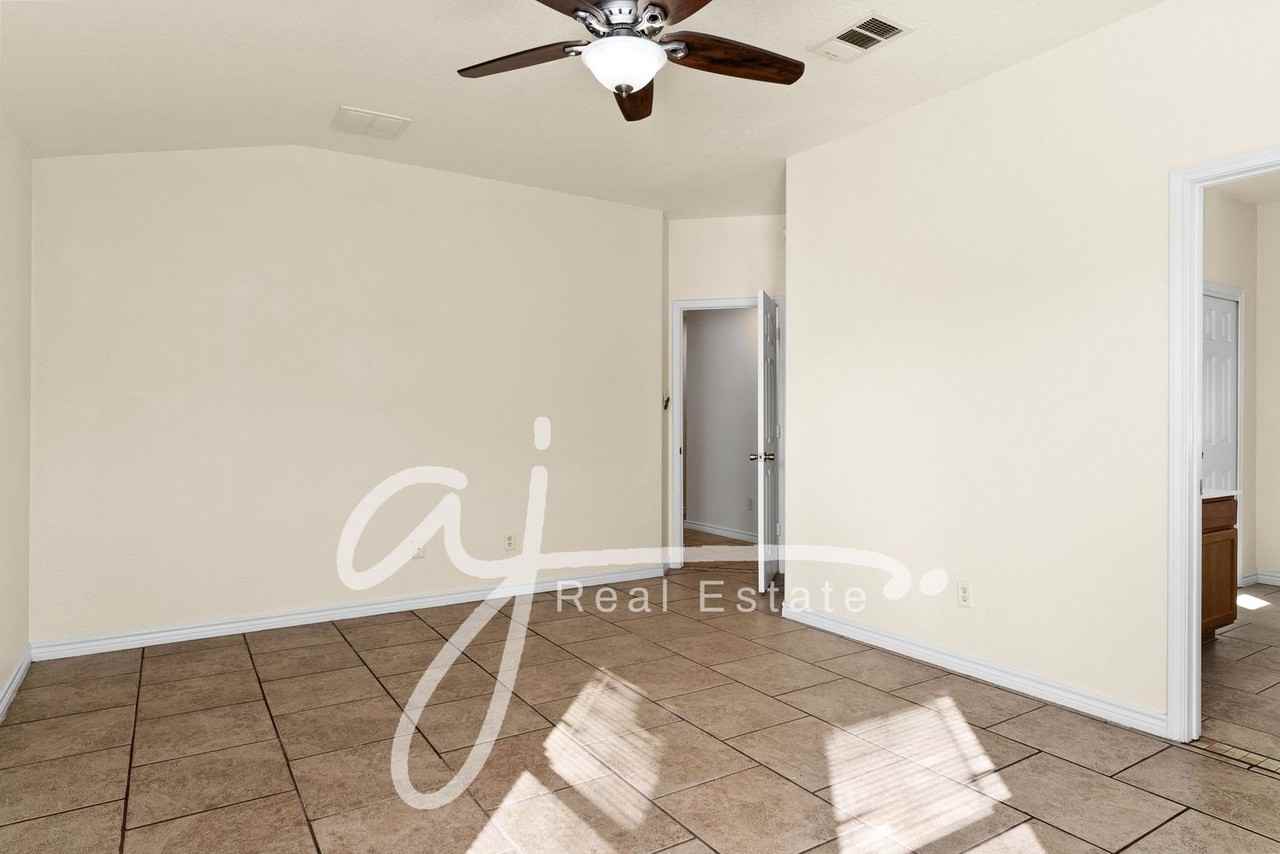 4908 Sydney Harbour Ct - Photo 7 of 15