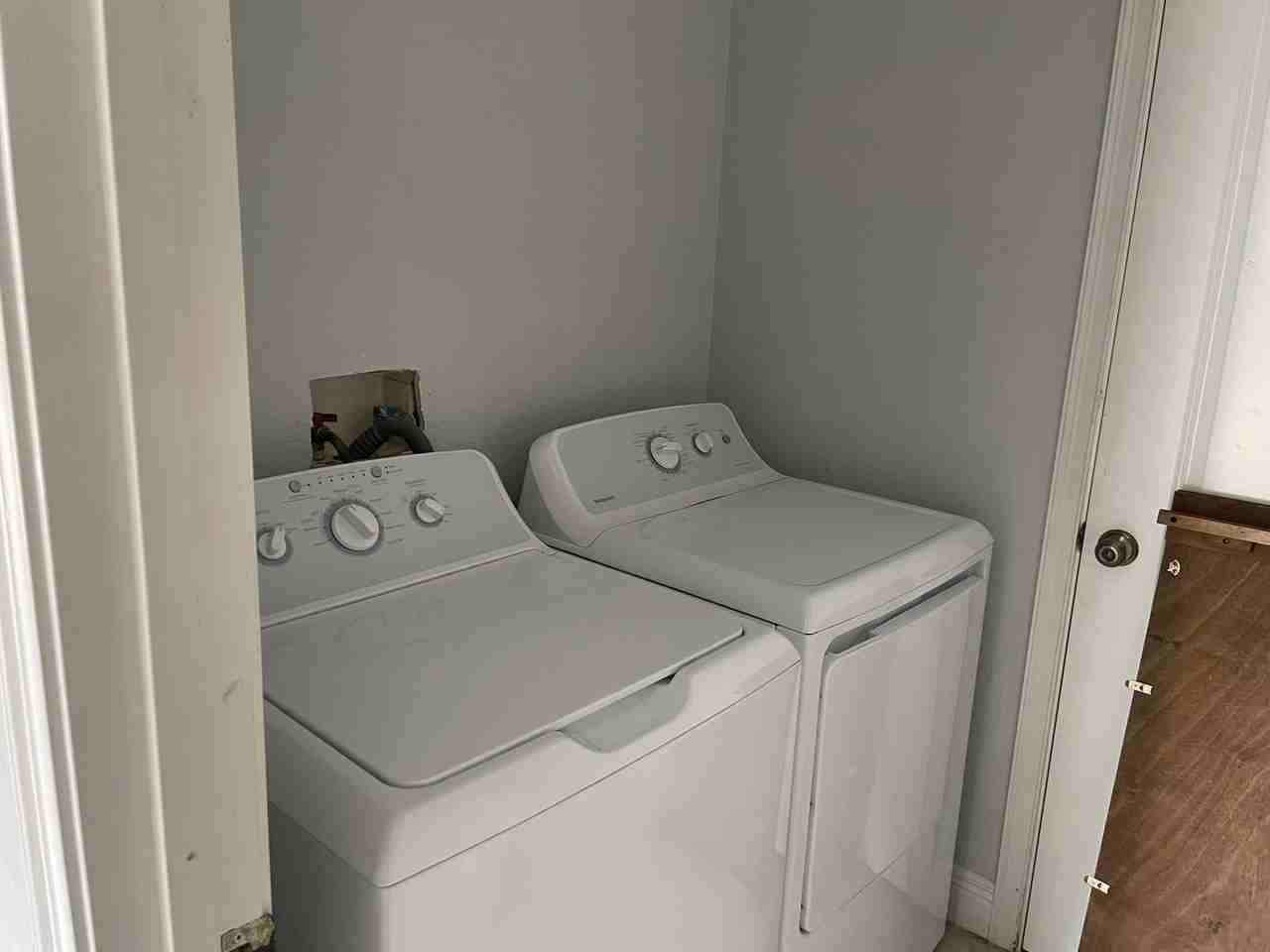 4524 Lake Gentry Rd - Photo 3 of 5