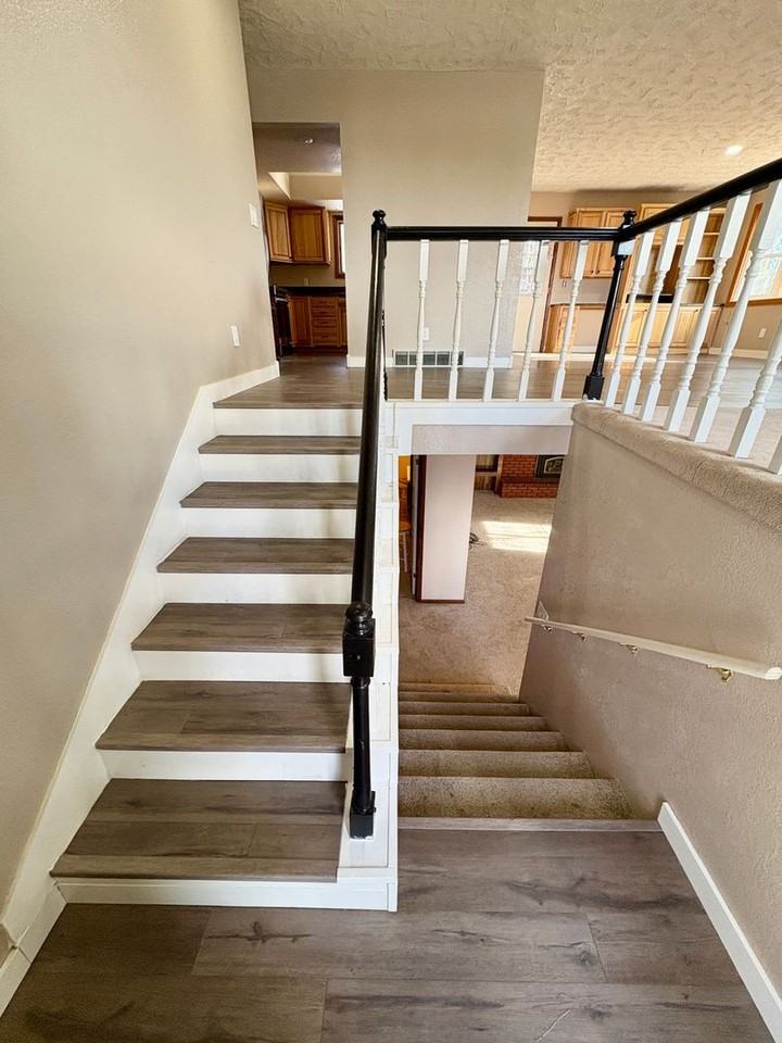 2443 Brook Hollow Dr - Photo 3 of 31