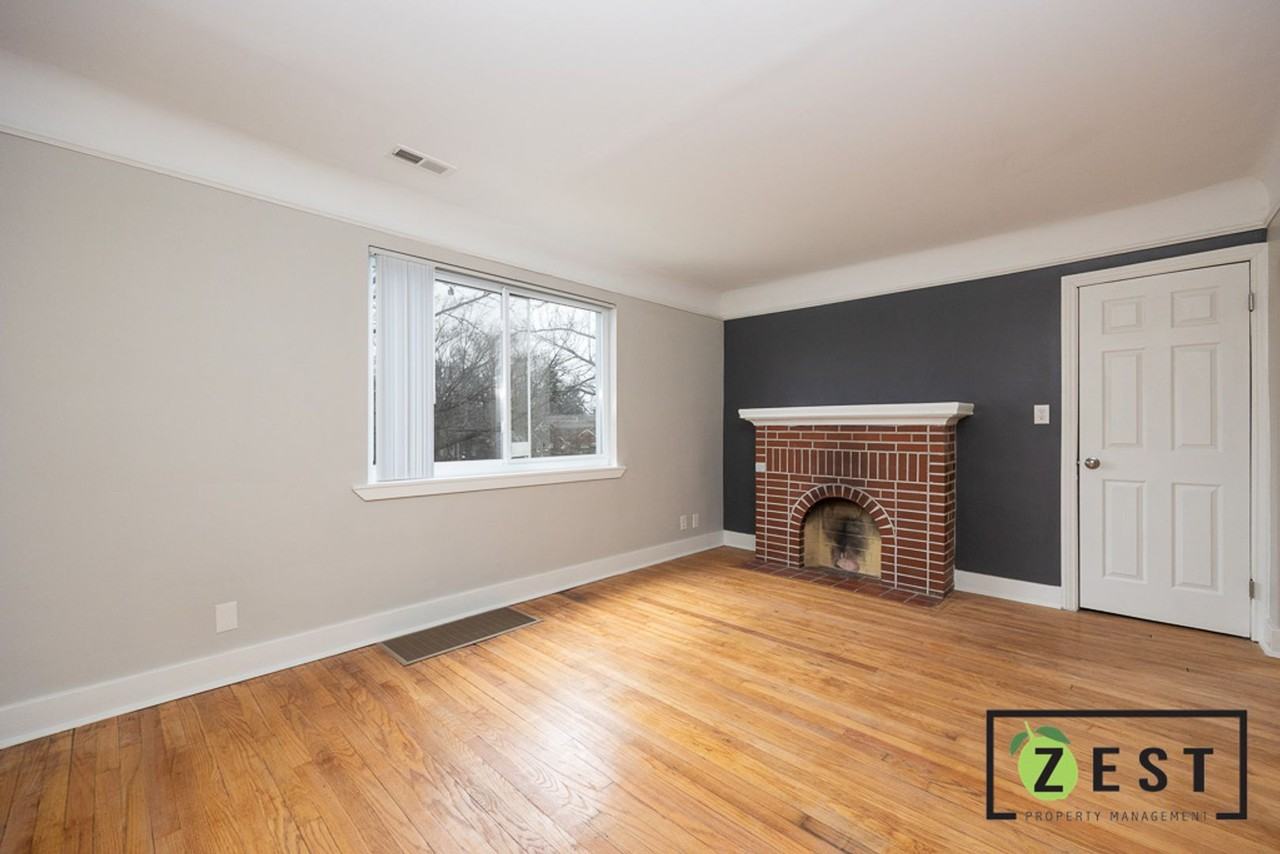 9770 E Outer Dr - Photo 2 of 19