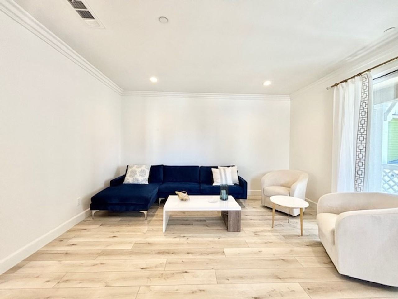 3640 Islander Walk - Photo 4 of 31