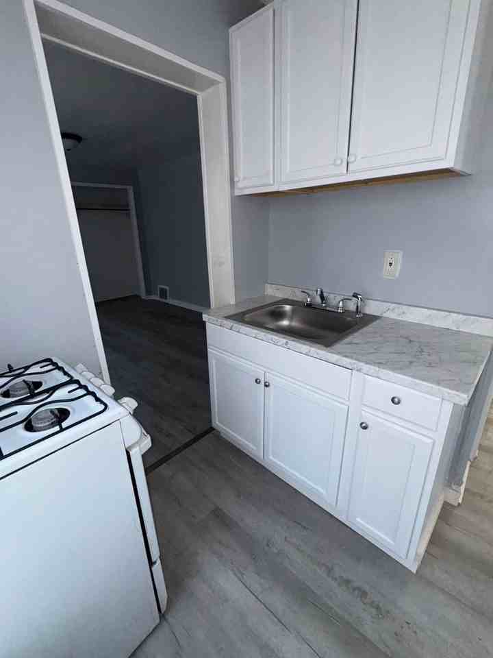 Brush Street (Rolling Lakes Yacht Club LLC) - Photo 6 of 10