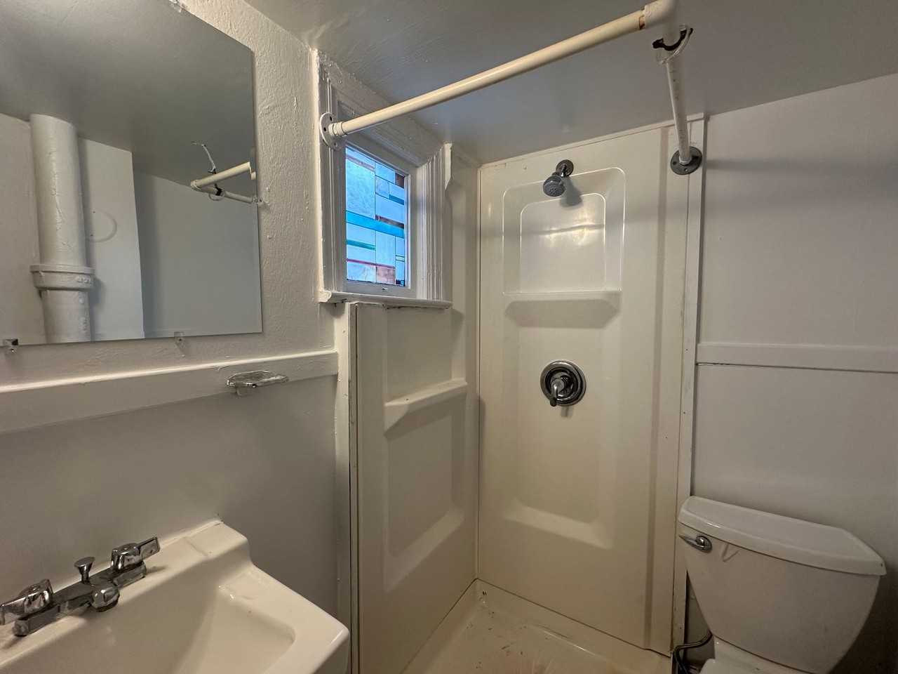 113 N. Hamilton (Rolling Lakes Yacht Club LLC) - Photo 6 of 6