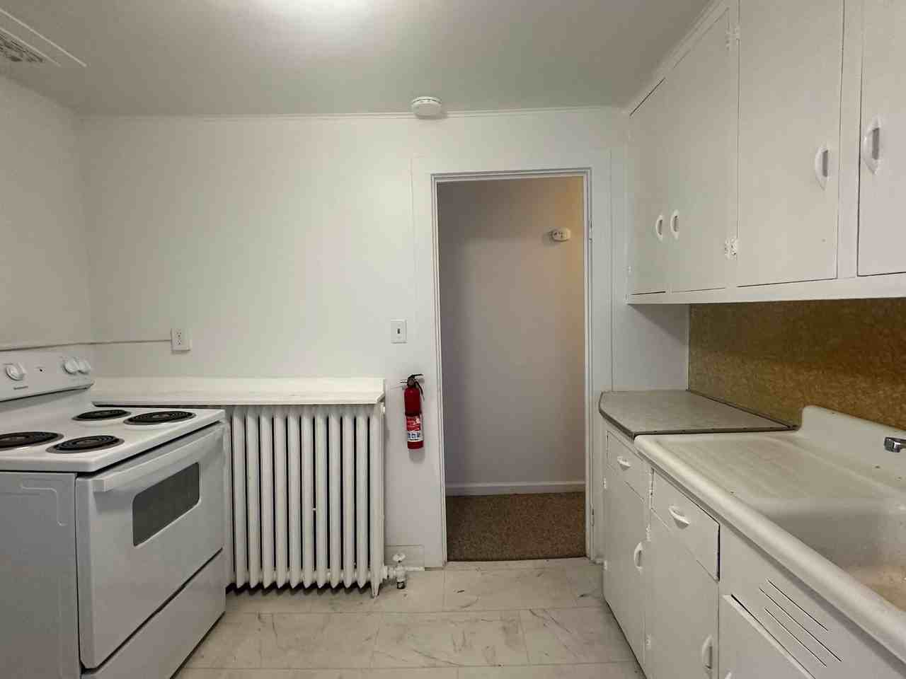 219 N Huron St - Photo 2 of 5