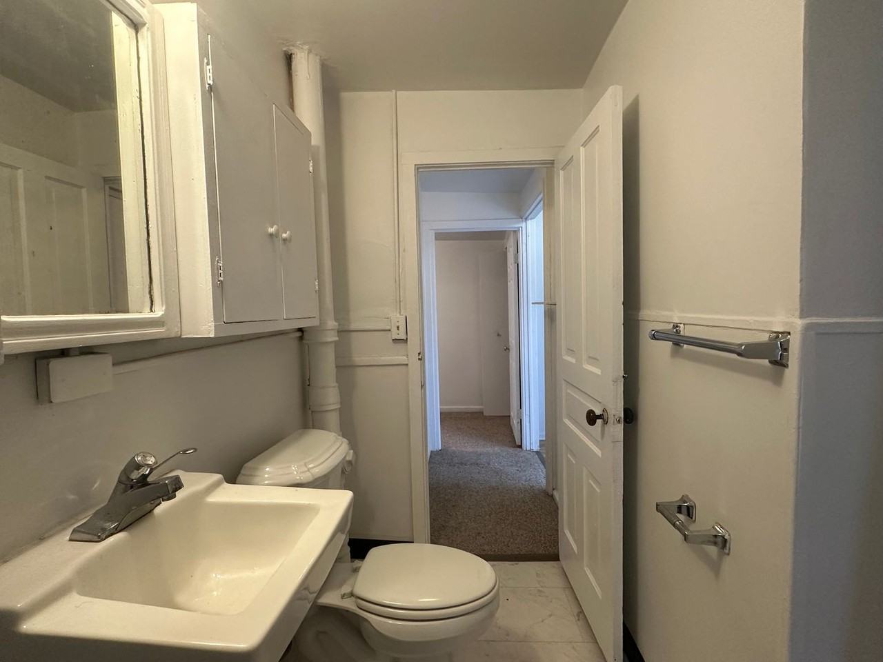 219 N Huron St - Photo 5 of 5