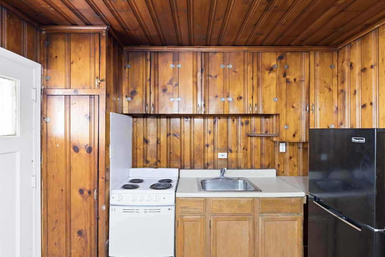 3448 Gloria St - Photo 7 of 11