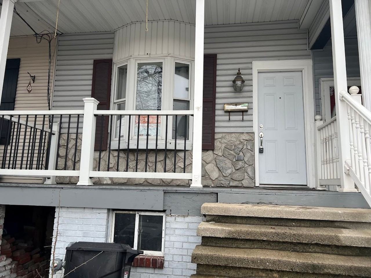 1917 W Market St - Photo 2 of 24