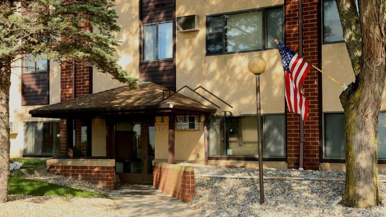 Valley View Apartments - Photo 3 of 13