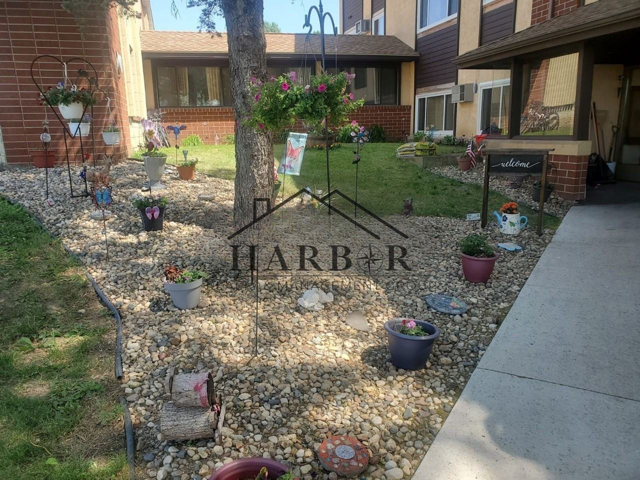 Valley View Apartments - Photo 7 of 15