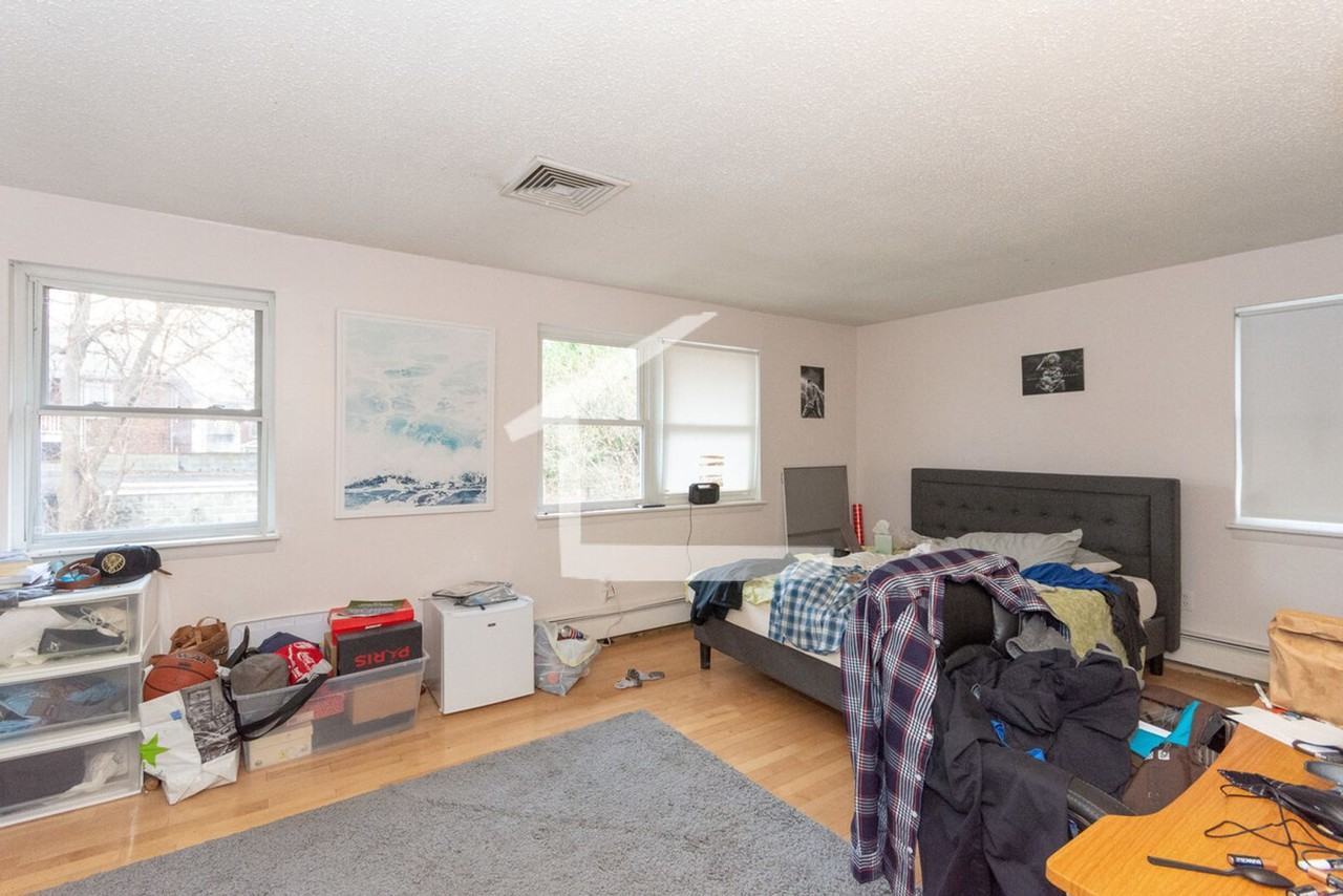 148 Thorndike St - Photo 2 of 17