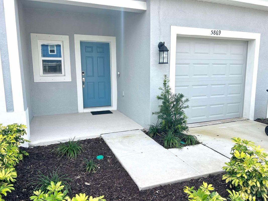 5869 Biscotti St