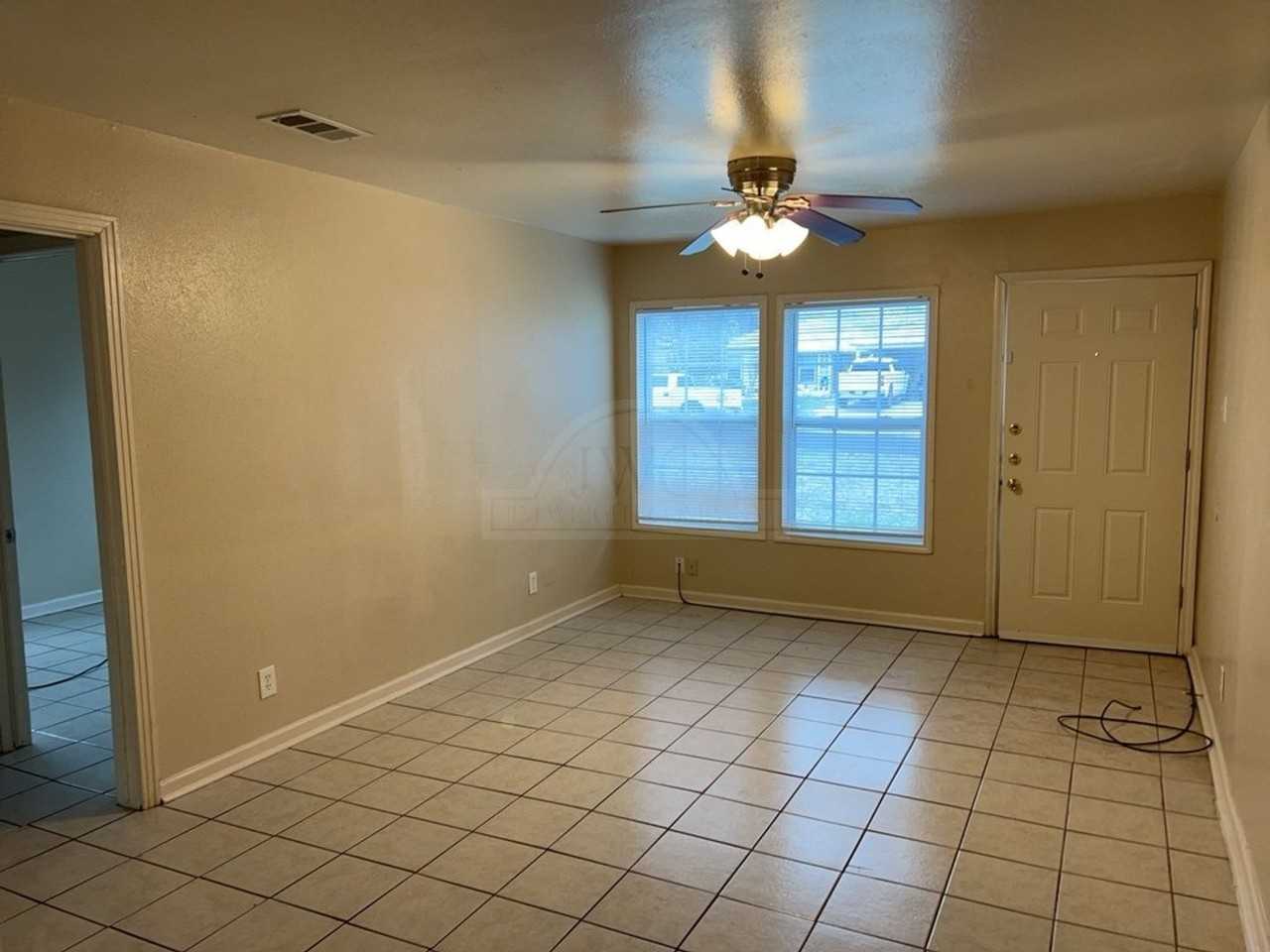 1818 Poage Ave - Photo 3 of 16