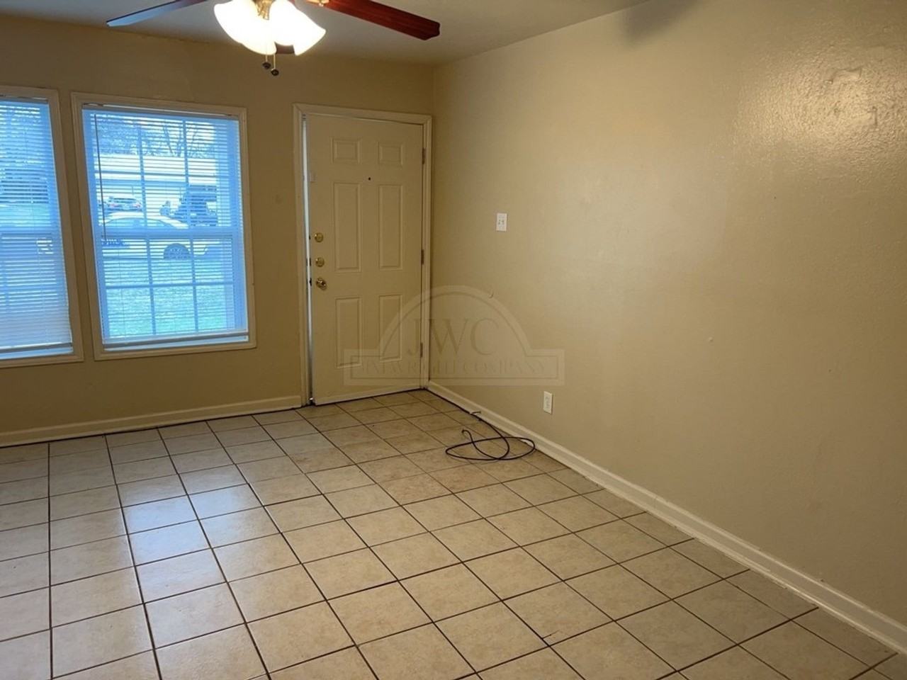 1818 Poage Ave - Photo 4 of 16