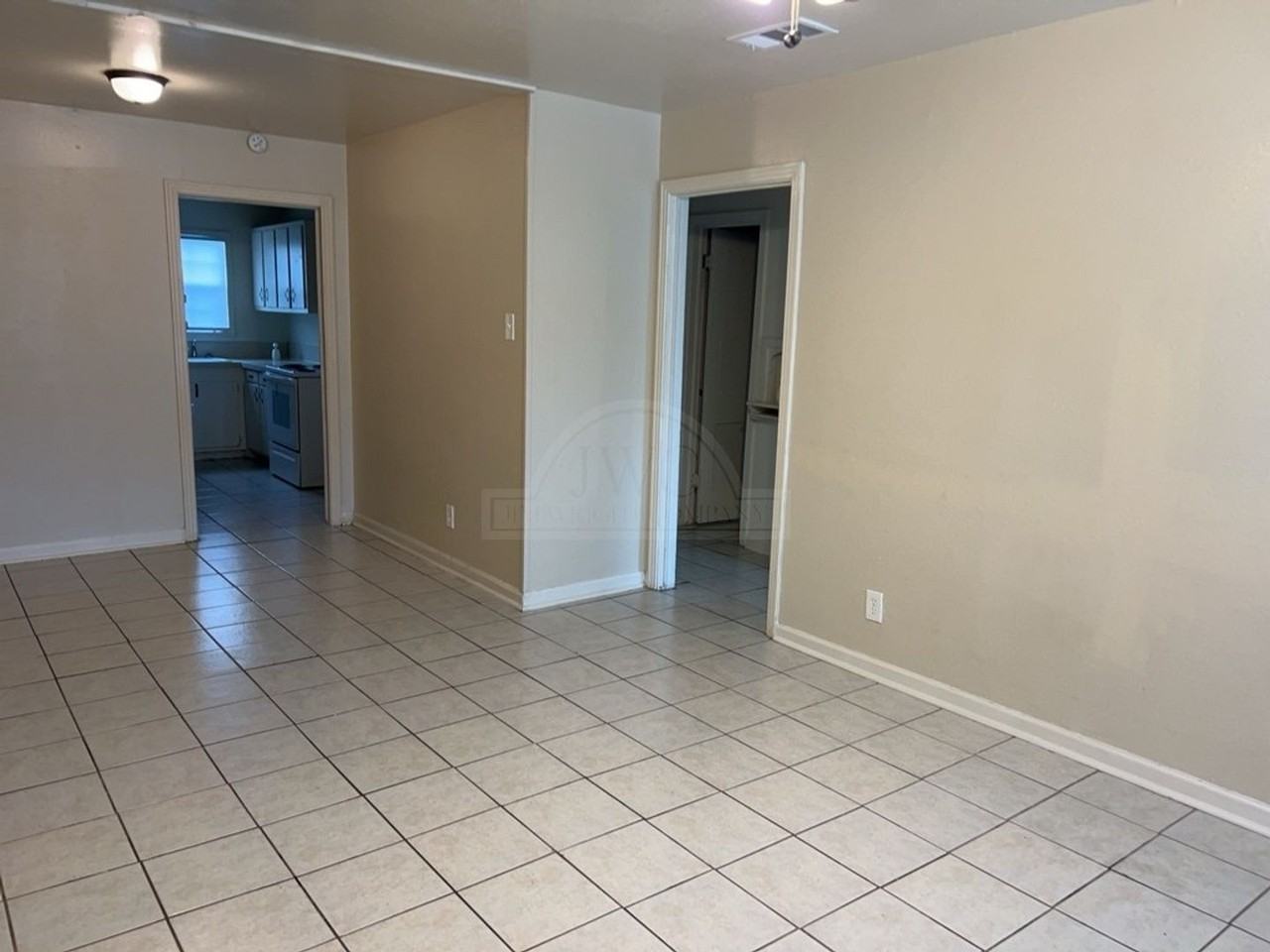 1818 Poage Ave - Photo 6 of 16