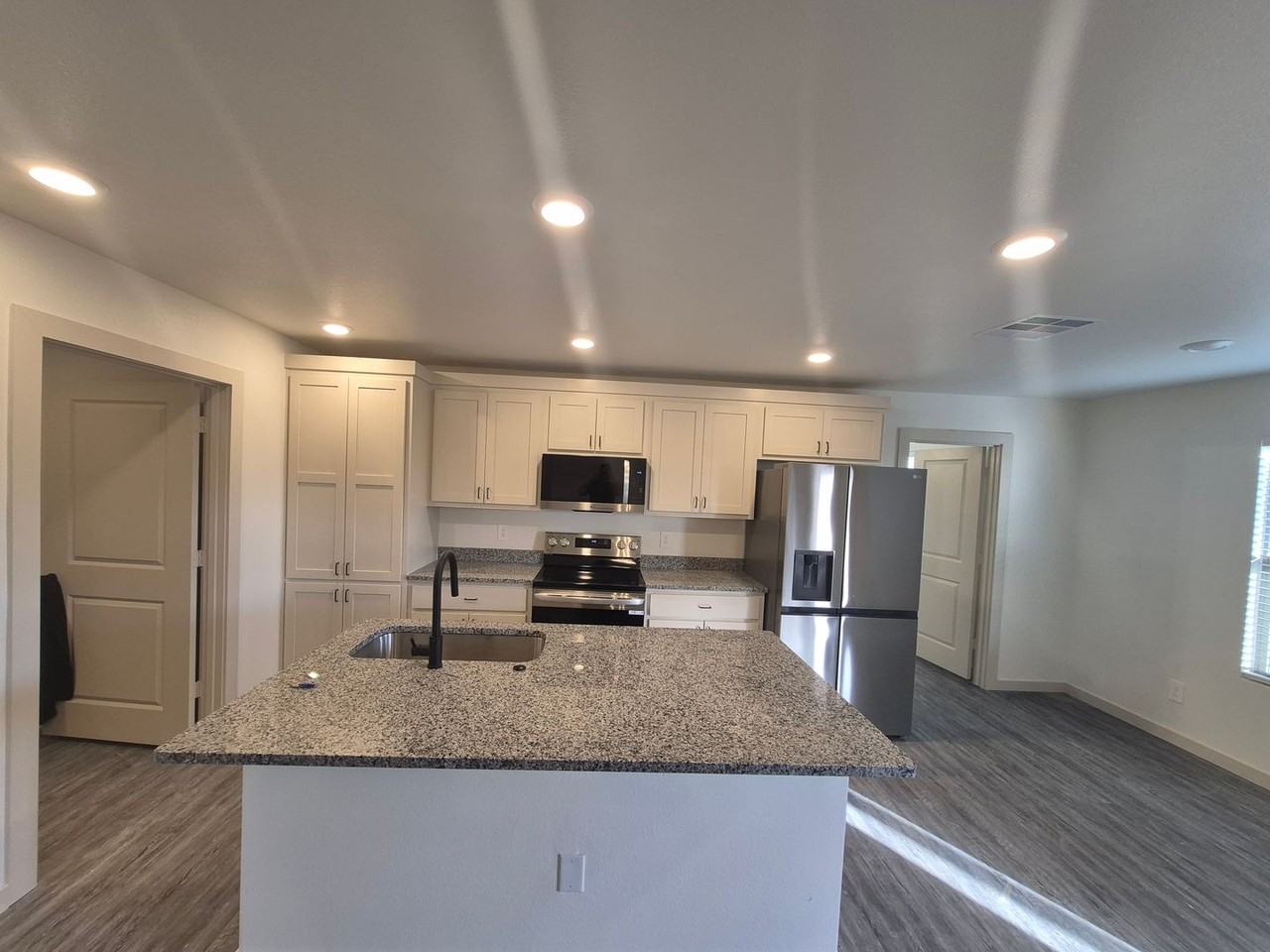 308 E 80th St - Photo 4 of 17