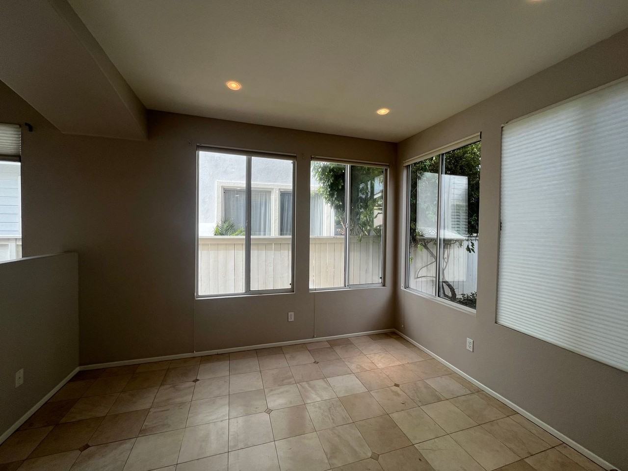 1085 Cottage Way - Photo 5 of 21