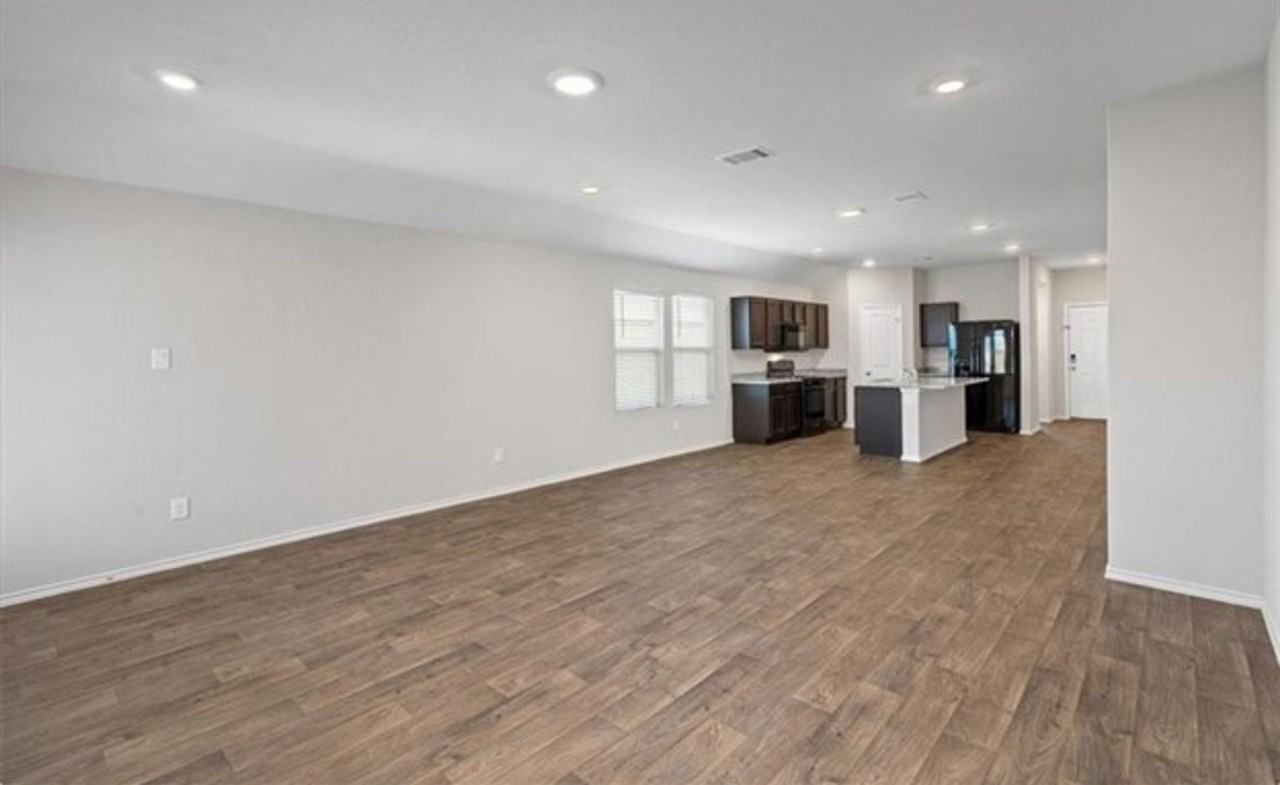 211 Whipporwill Ln - Photo 6 of 15