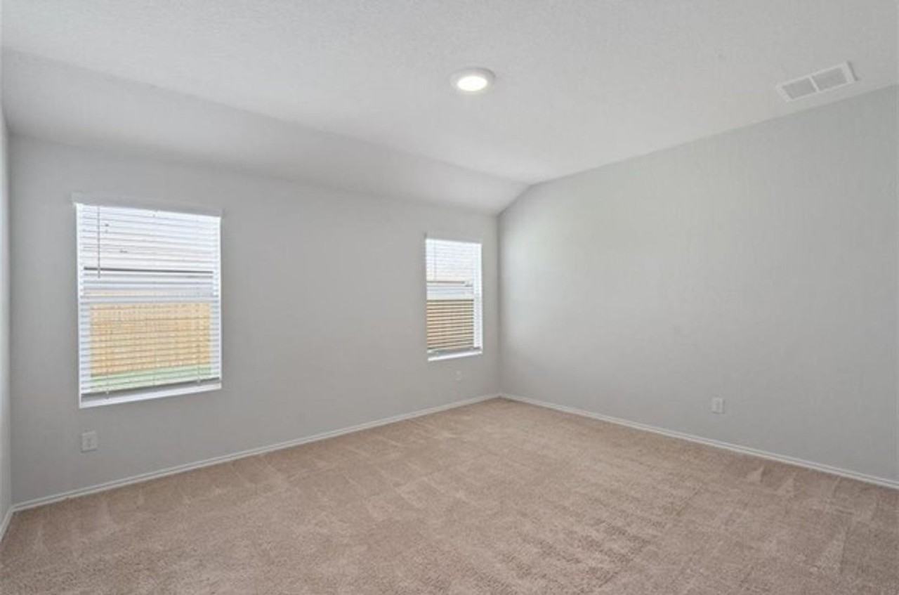 211 Whipporwill Ln - Photo 7 of 15