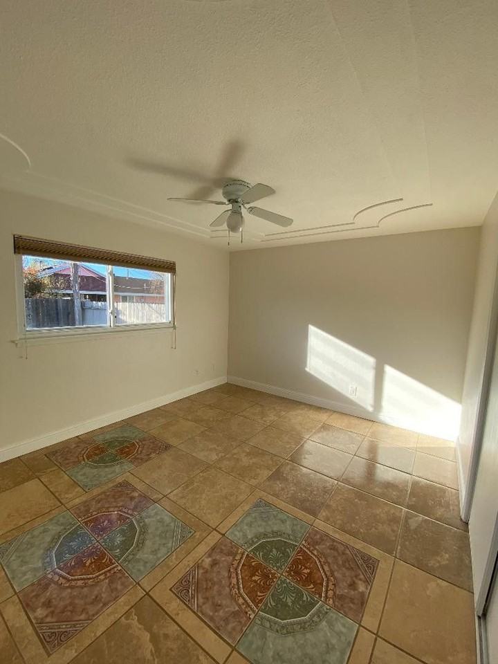 3133 Norstrom Way - Photo 3 of 7
