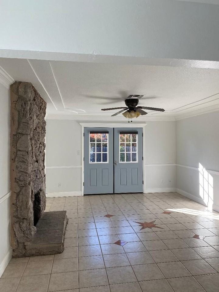 3133 Norstrom Way - Photo 2 of 7