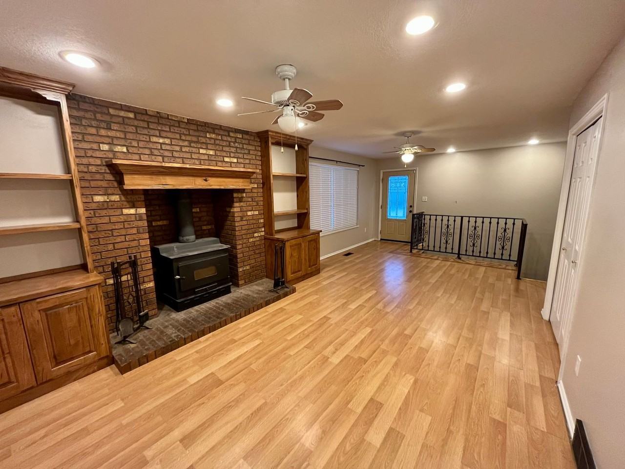 240 W 220 S - Photo 2 of 16