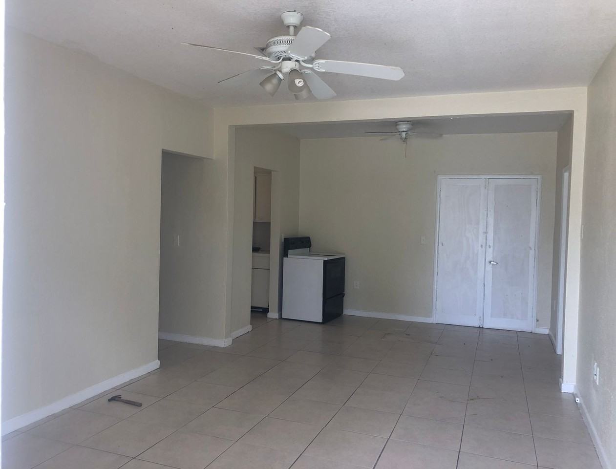 3460 Charleston Blvd - Photo 3 of 15