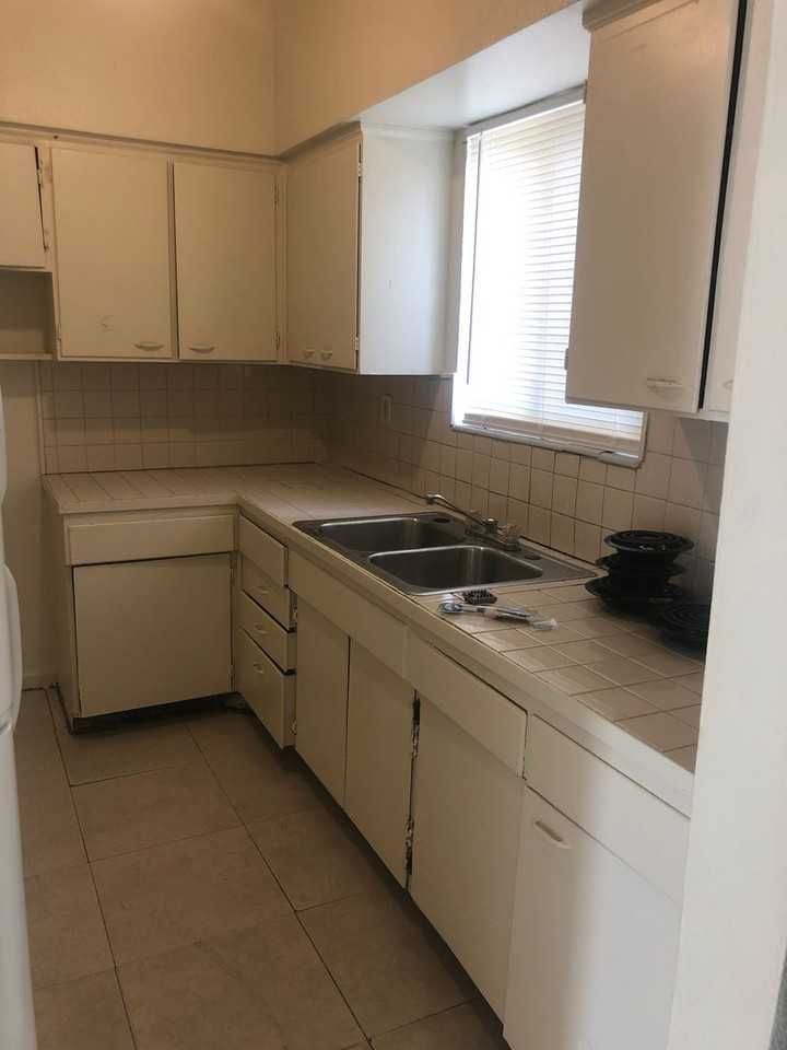 3460 Charleston Blvd - Photo 5 of 15
