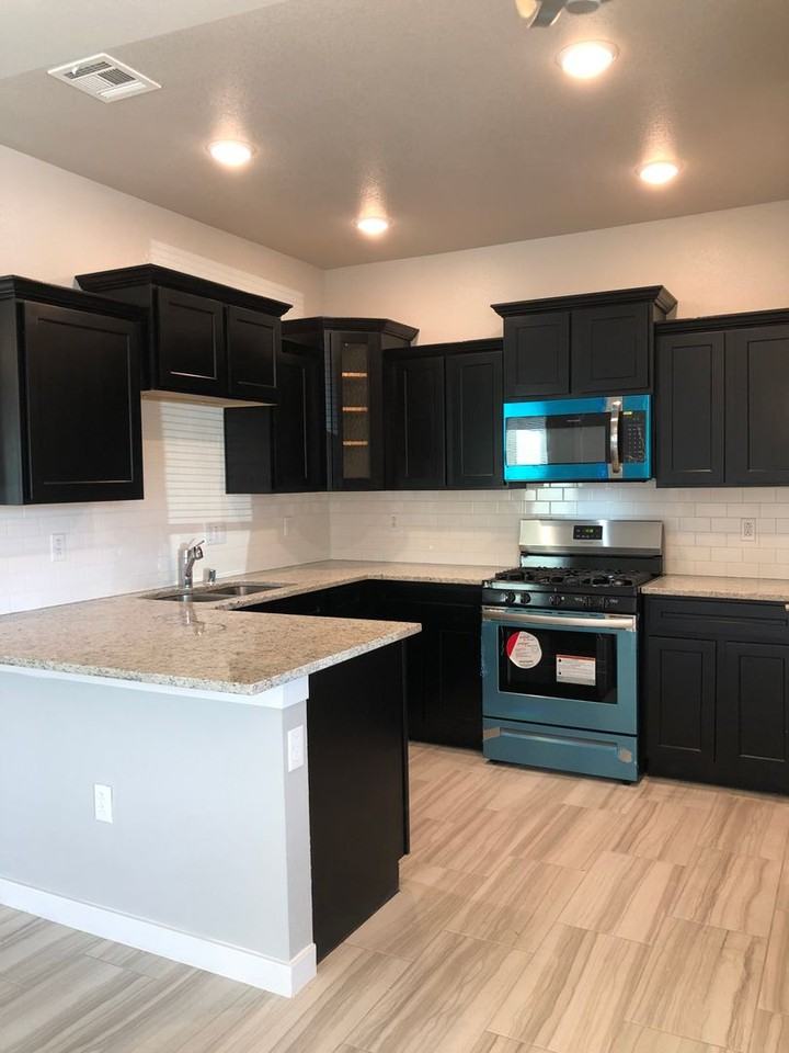 15125 Design Ct - Photo 6 of 9