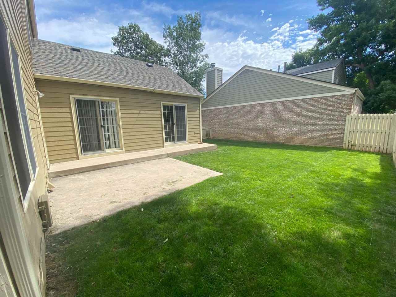 1307 Tuckaway Ct - Photo 2 of 18