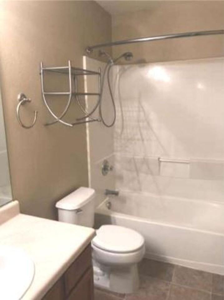 208 Cheops Ct - Photo 2 of 11