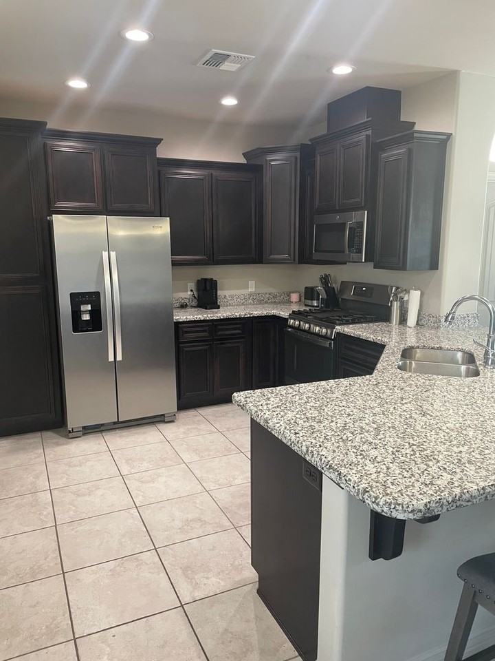 10138 E 38th Ln - Photo 7 of 25