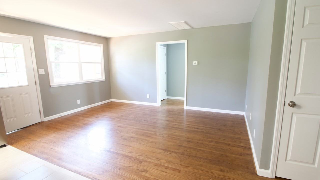 1206 Rosedale Ave - Photo 5 of 11