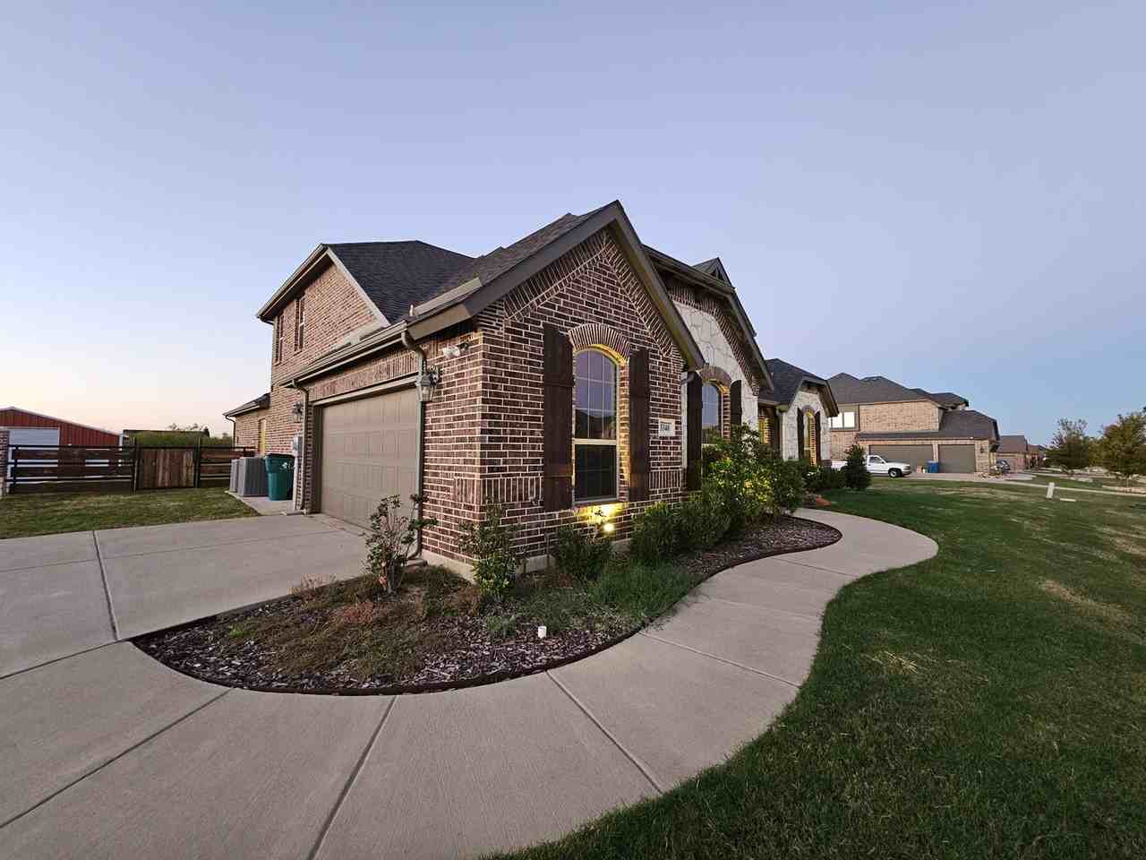 3340 Makala Dr - Photo 2 of 46