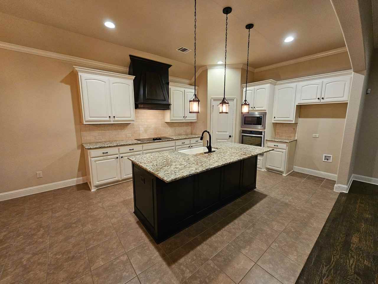 3340 Makala Dr - Photo 3 of 46