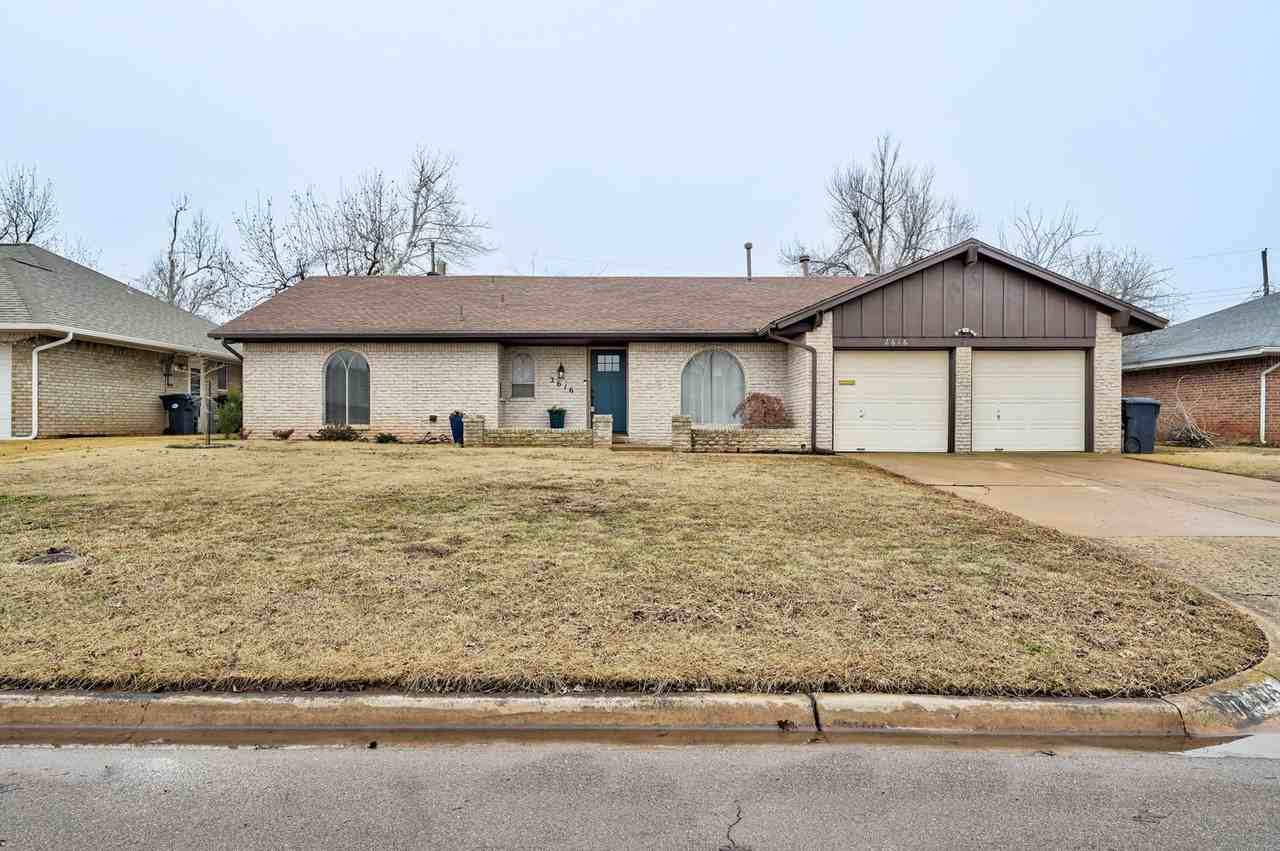 2616 Nw 115th St - Photo 2 of 37