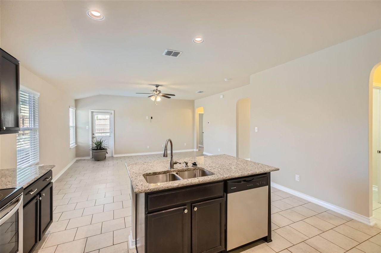8006 Pandora Star - Photo 6 of 25