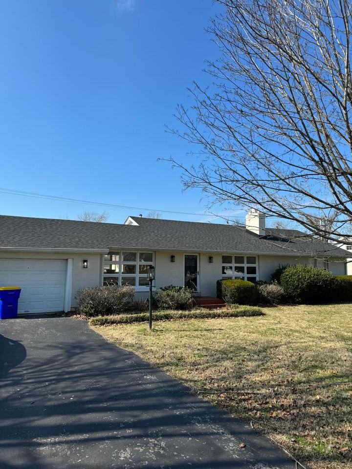 705 Hampton Dr - Photo 2 of 20