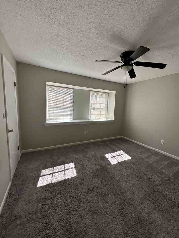 26 Forsyth St - Photo 6 of 7