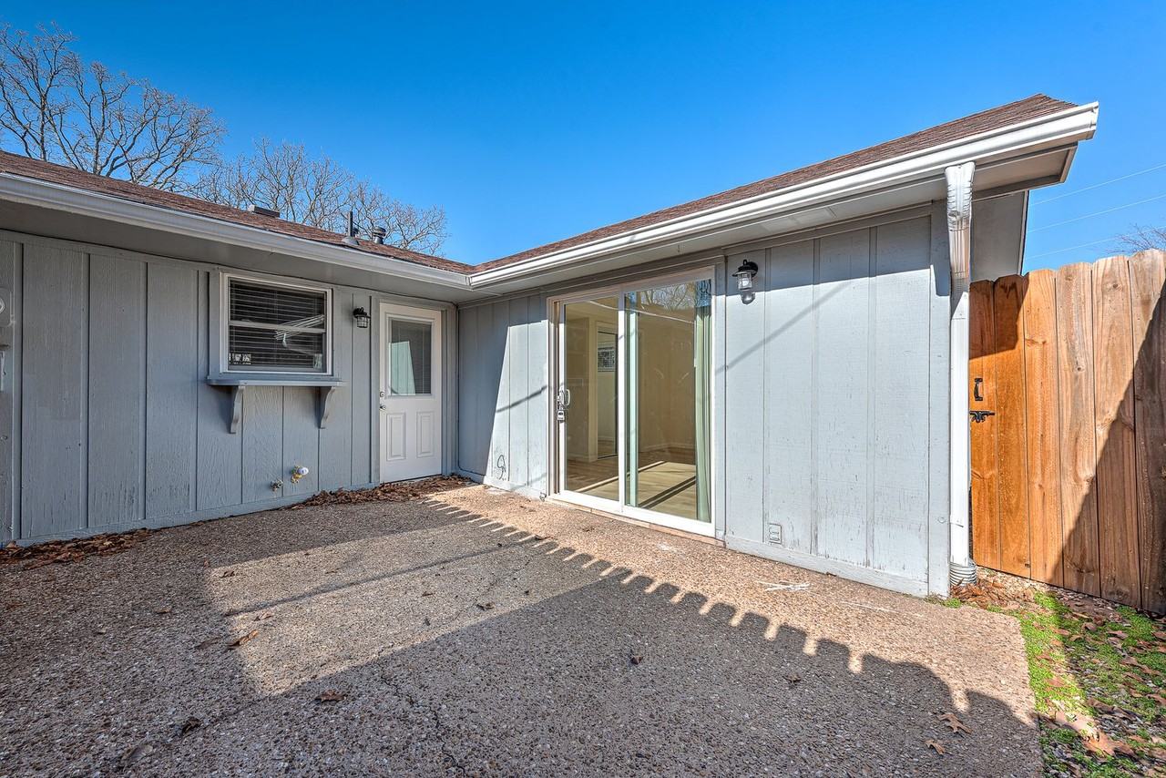 14793 Dutchmans Dr - Photo 4 of 24
